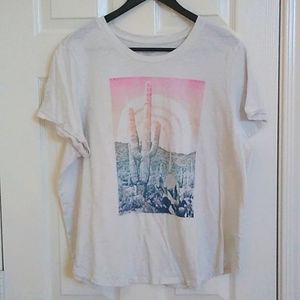 Old Navy Cactus graphic tee